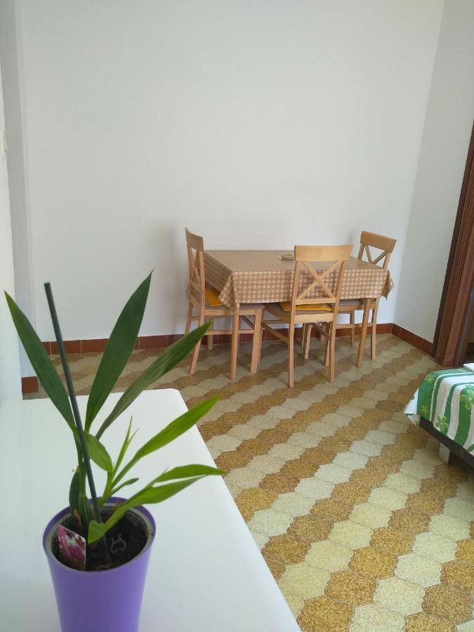 Apartments Vrsalovic Bol Eksteriør bilde