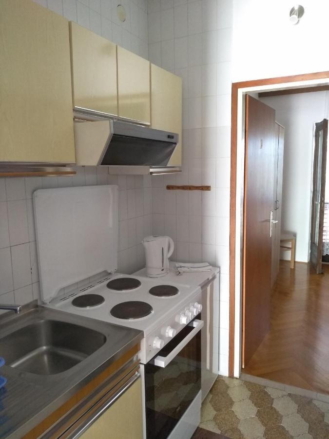 Apartments Vrsalovic Bol Eksteriør bilde