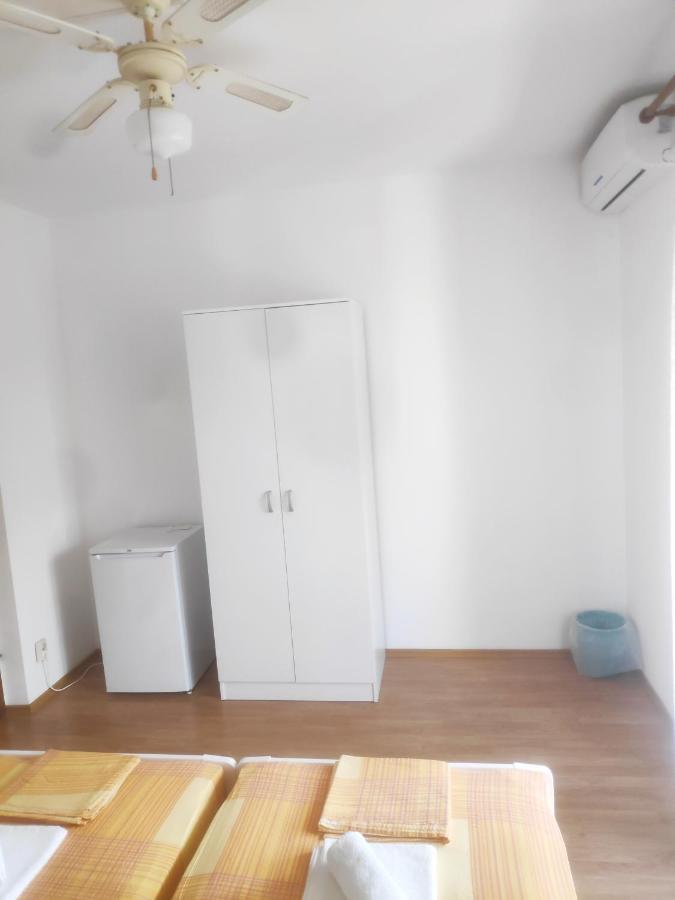 Apartments Vrsalovic Bol Eksteriør bilde